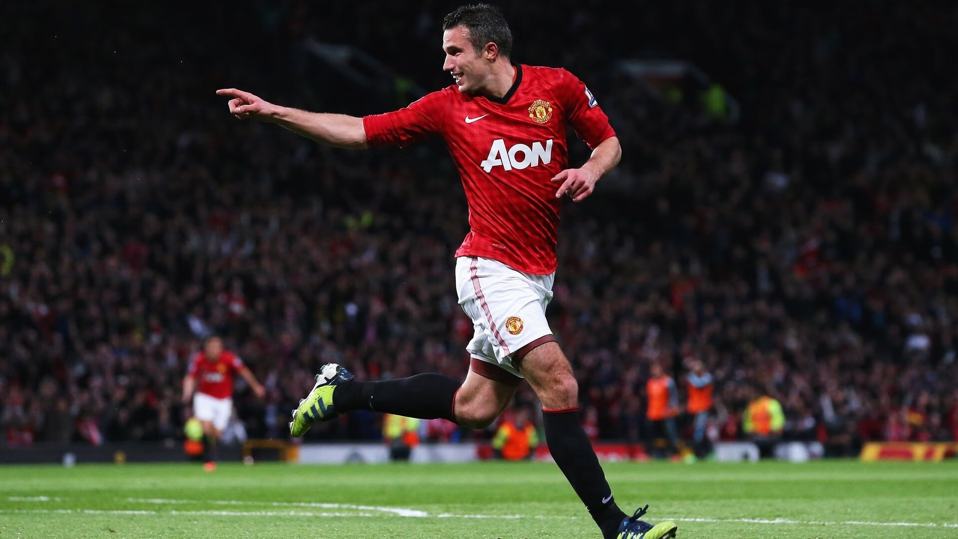 哈兰德神级表现，英超连续10场破门领跑射手榜，哈兰德联赛进球